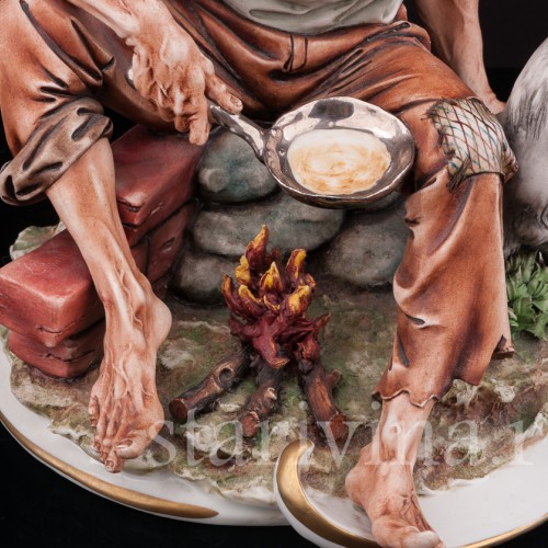 Композиция из фарфора Путник с курицей, Capodimonte, Италия, вт. пол. 20 в.