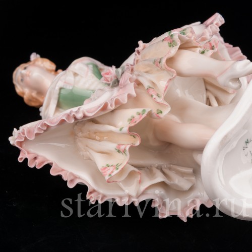 Фарфоровая статуэтка Юная девушка, Karl Ens, Германия, 1920-30 гг.