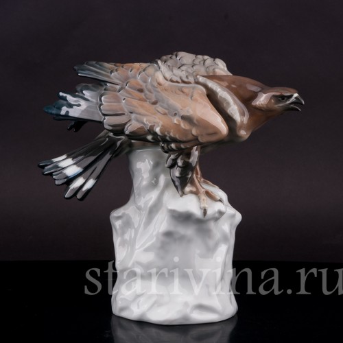 Статуэтка птицы из фарфора Орёл на скале, Karl Ens, Германия, 1920-30 гг.