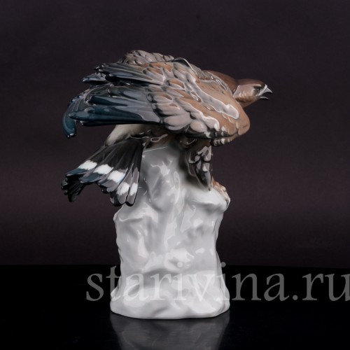 Статуэтка птицы из фарфора Орёл на скале, Karl Ens, Германия, 1920-30 гг.