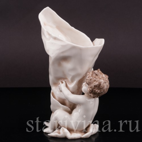Фарфоровая фигурка Путти с кульком, Dressel, Kister & Cie, Германия, нач. 20 в.