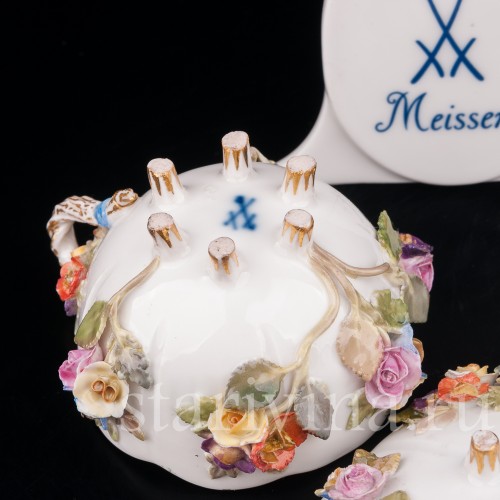 Кофейная пара Цветочные мотивы, Meissen, Германия, вт. пол. 19 в.