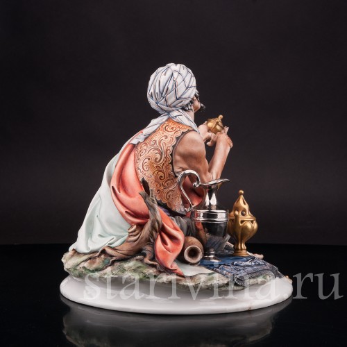 Композиция из фарфора Восточный торговец, Capodimonte, Италия, сер. 20 в.