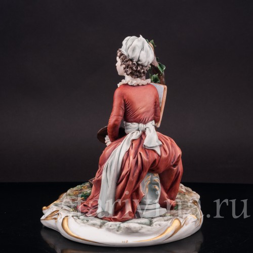 Композиция из фарфора Рисовальщица, IPA, Capodimonte, Италия, вт. пол. 20 в.