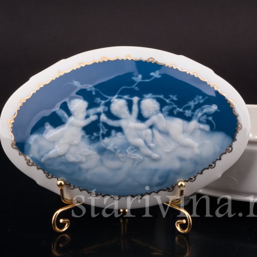 Шкатулка из фарфора Три Купида, Camille Tharaud , Limoges, Франция, нач. 20 в.
