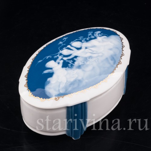 Шкатулка из фарфора Три Купида, Camille Tharaud , Limoges, Франция, нач. 20 в.