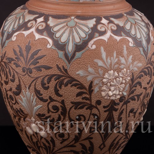Декоративная ваза из красной керамики, Royal Doulton, Великобритания, 1882 г.