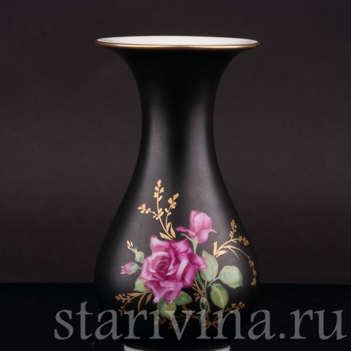 Декоративная ваза Розовые розы на черном, Rosenthal, Германия, 1944 год.