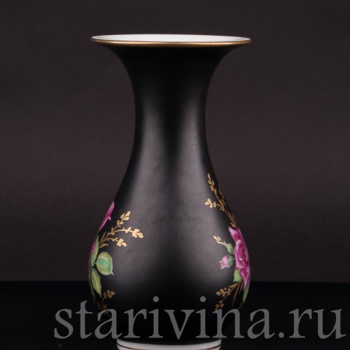 Декоративная ваза Розовые розы на черном, Rosenthal, Германия, 1944 год.