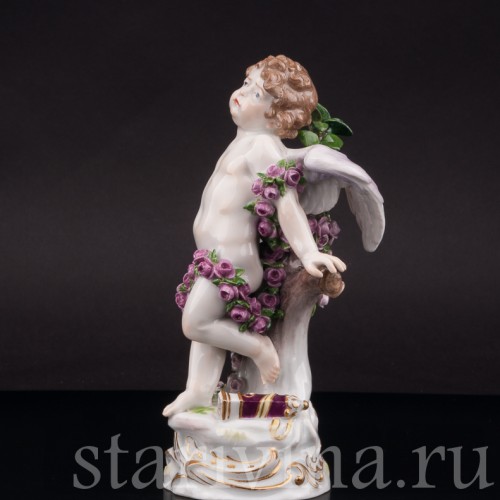 Фарфоровая статуэтка Купидон, связанный гирляндами из роз, Meissen, Германия, кон. 19 - нач. 20 вв.
