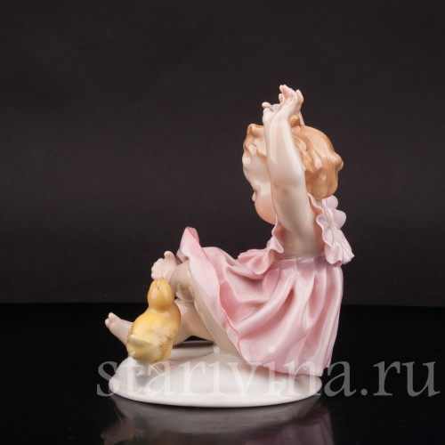 Фарфоровая статуэтка "Ай, цыпленок!", Karl Ens, Германия, пер. пол. 20 в.