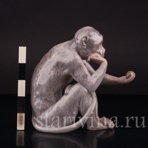 Фарфоровая фигурка "Философ", обезьяна с черепашкой, Bing & Grondahl, Дания, 1948-52 гг.