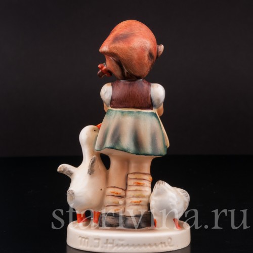 Фарфоровая фигурка Девочка с гусями, Goebel, Германия, 1960-63 гг.