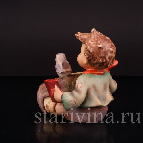 Фигурка из фарфора Мальчик с гармошкой, Goebel, Германия, 1950-55 гг.
