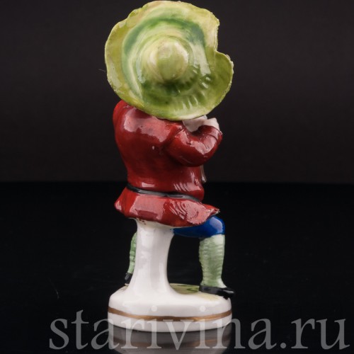 Фигурка из фарфора Музыкант-горбун с волынкой, Scheibe-Alsbach, Германия, нач. 20 в.