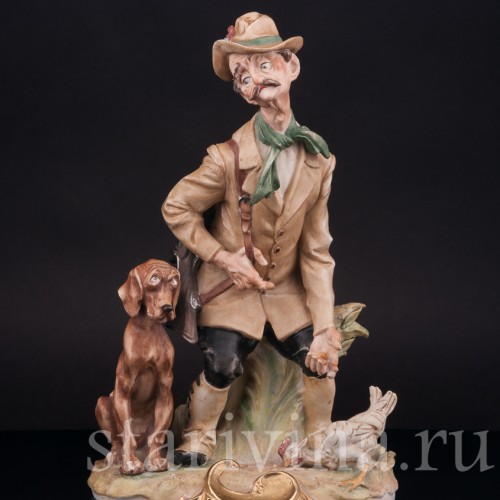 Композиция из фарфора Охотник и курица, Capodimonte, Италия, вт. пол. 20 в.