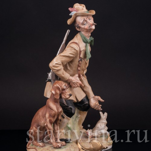 Композиция из фарфора Охотник и курица, Capodimonte, Италия, вт. пол. 20 в.