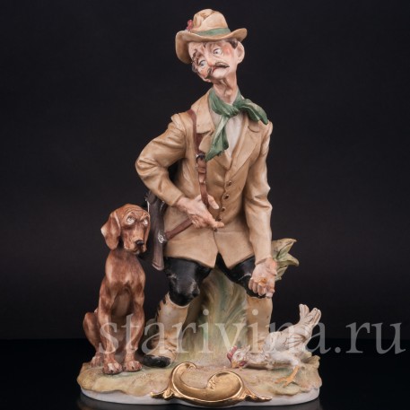 Композиция из фарфора Охотник и курица, Capodimonte, Италия, вт. пол. 20 в.