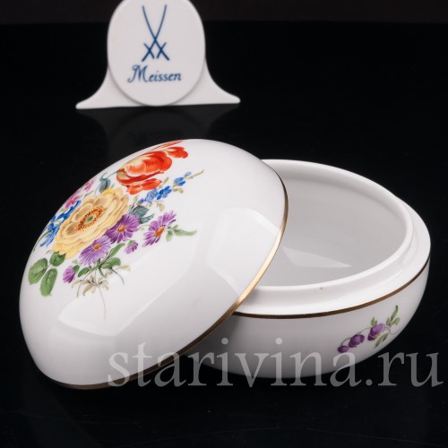 Шкатулка из фарфора Цветочный букет , Meissen, Германия, сер. 20 в.