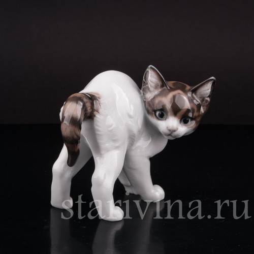 Фарфоровая фигурка Котёнок с выгнутой спинкой, Rosenthal, Германия, 1950 гг.