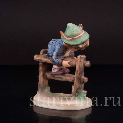 Фарфоровая фигурка Мальчик и лягушка, Goebel, Германия, 1960-63 гг.