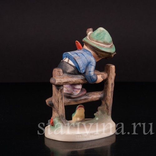 Фарфоровая фигурка Мальчик и лягушка, Goebel, Германия, 1960-63 гг.