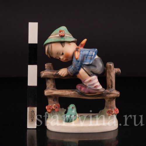 Фарфоровая фигурка Мальчик и лягушка, Goebel, Германия, 1960-63 гг.
