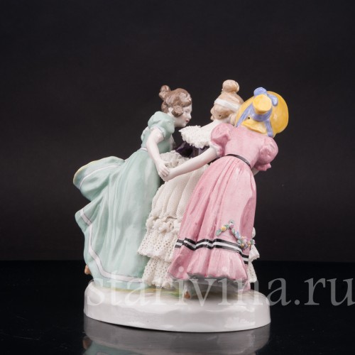 Композиция из фарфора Жмурки, кружевная, Karl Ens, Германия, 1920-30 гг.