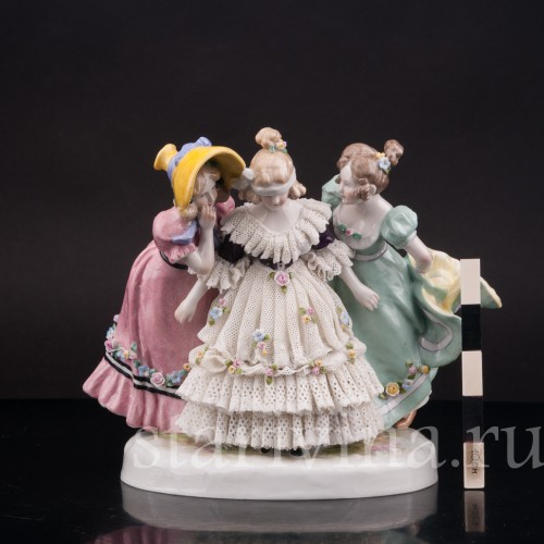 Композиция из фарфора Жмурки, кружевная, Karl Ens, Германия, 1920-30 гг.