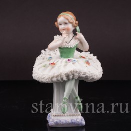 Фигурка девочки из фарфора Маленькая балерина, кружевная, E. A. Muller, Германия, 1890-1927 гг.