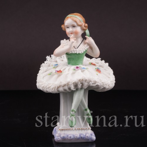 Фигурка девочки из фарфора Маленькая балерина, кружевная, E. A. Muller, Германия, 1890-1927 гг.