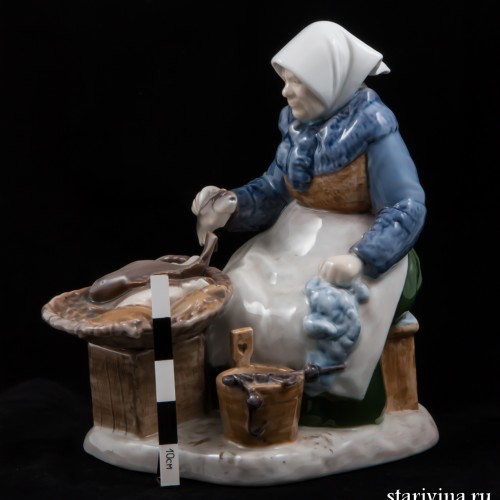 Торговка рыбой, Bing & Grondahl, Дания, 1970 гг