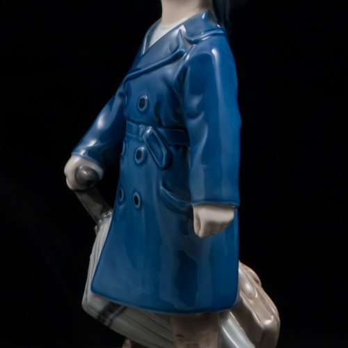 Мальчик с зонтиком, Royal Copenhagen, Дания
