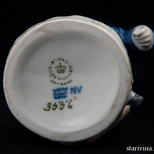 Мальчик с зонтиком, Royal Copenhagen, Дания