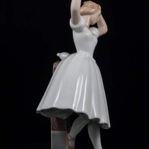 Балерина с голубем, Bing & Grondahl, Дания, до 1948 г