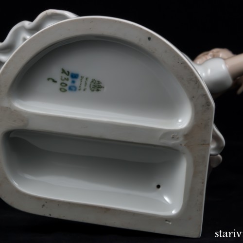 Балерина с голубем, Bing & Grondahl, Дания, до 1948 г