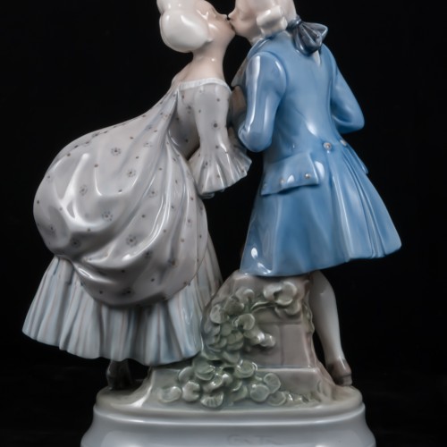 Романтическая пара в стиле рококо, Royal Copenhagen, Дания