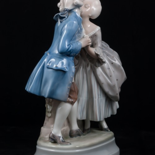 Романтическая пара в стиле рококо, Royal Copenhagen, Дания