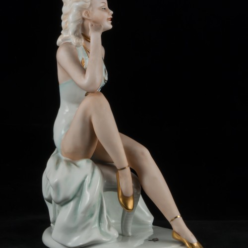 Дама в купальнике на стуле, Unterweissbach, Германия, 1958-76 гг