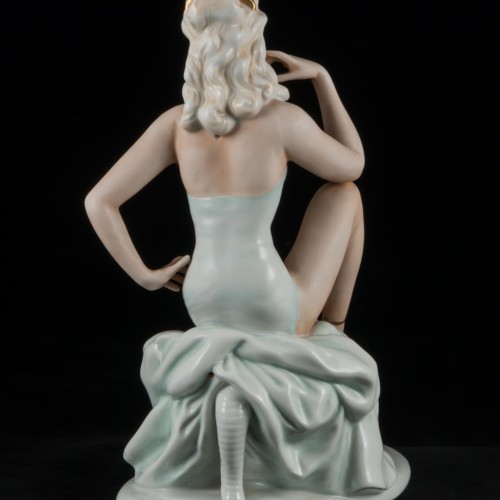 Дама в купальнике на стуле, Unterweissbach, Германия, 1958-76 гг