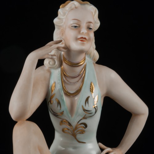 Дама в купальнике на стуле, Unterweissbach, Германия, 1958-76 гг