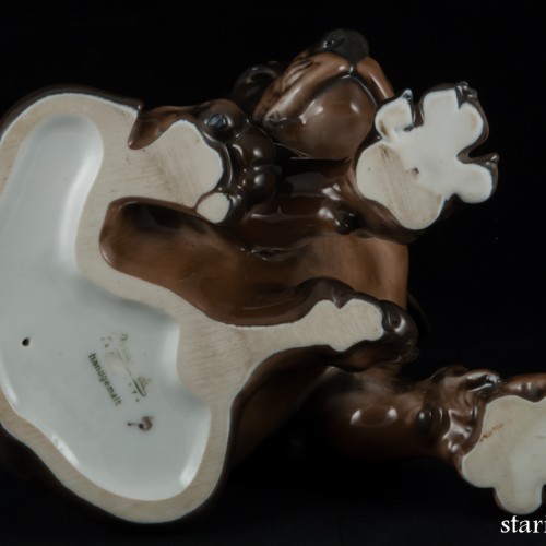 Сидящий щенок таксы, Rosenthal, Германия, 1960 гг