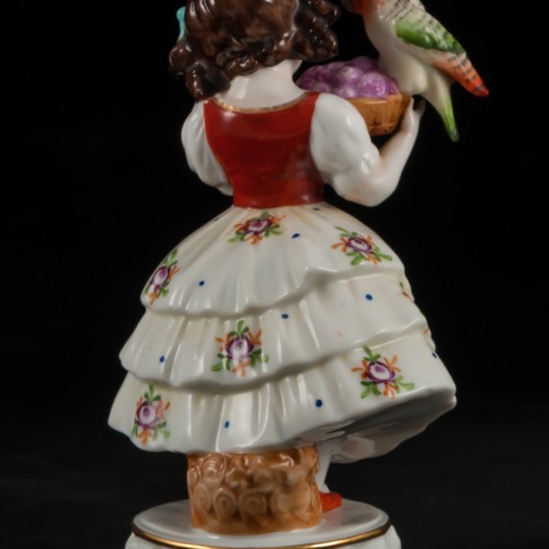 Девочка с попугаем, Ernst Bohne Sohne, Германия, до 1937 г