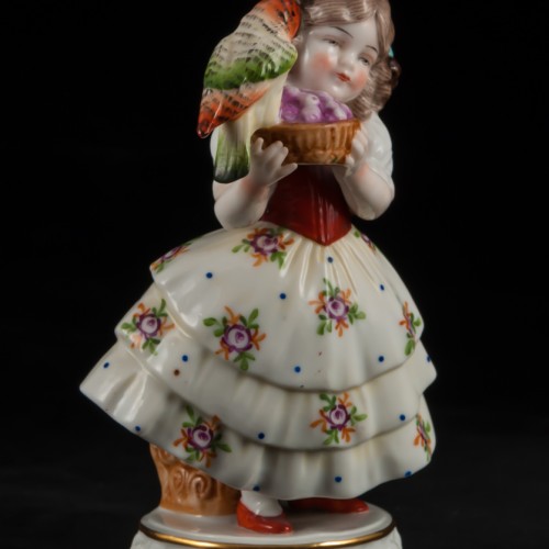 Девочка с попугаем, Ernst Bohne Sohne, Германия, до 1937 г