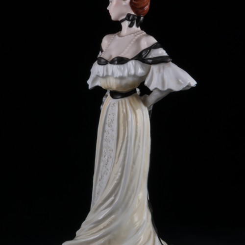 Александра на балу (Alexandra at the Ball), Coalport, Великобритания, 1987 г