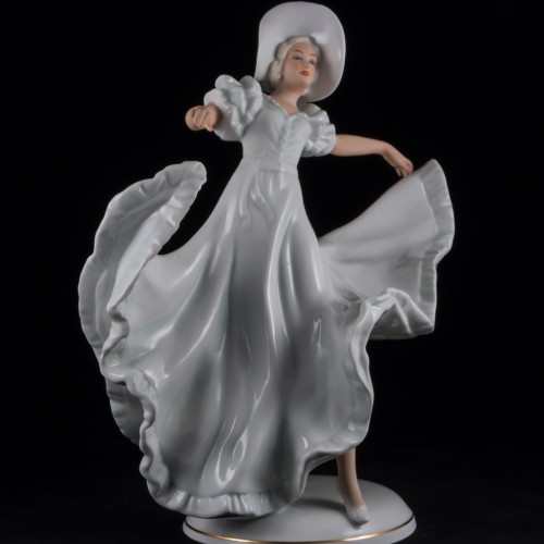 Дама в длинном платье и широкополой шляпе, Schaubach Kunst, Германия, 1953-62 гг