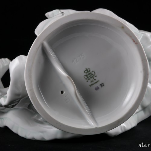 Дама в длинном платье и широкополой шляпе, Schaubach Kunst, Германия, 1953-62 гг