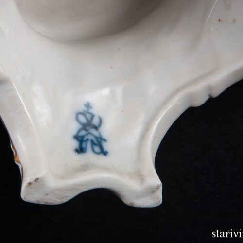 Дама с султаном из перьев, кружевная, Volkstedt, Германия, кон. 19 - нач. 20 вв