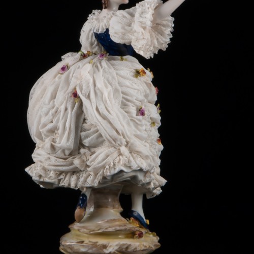 Дама с султаном из перьев, кружевная, Volkstedt, Германия, кон. 19 - нач. 20 вв