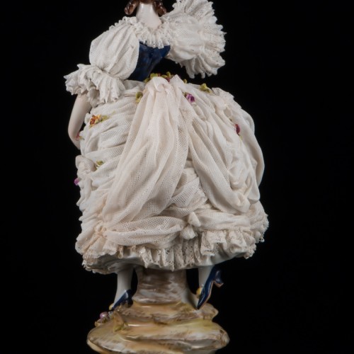 Дама с султаном из перьев, кружевная, Volkstedt, Германия, кон. 19 - нач. 20 вв